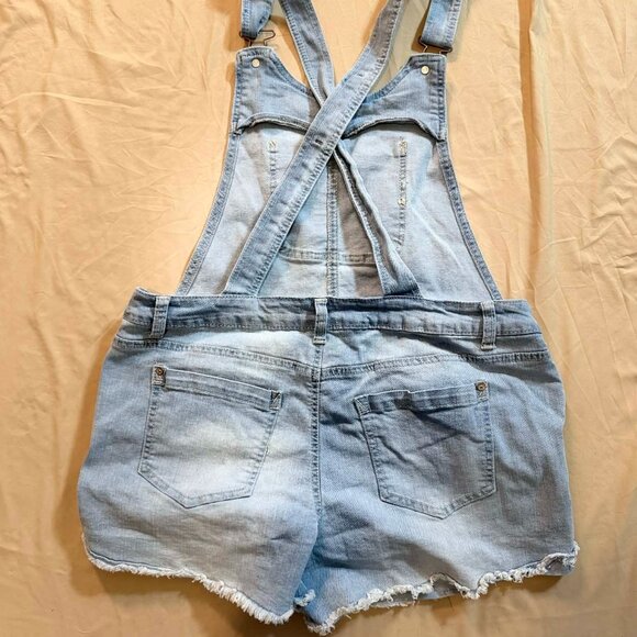Wallflower Brand Faded Denim Overall Shorts - SIZE XL - Picture 5 of 15